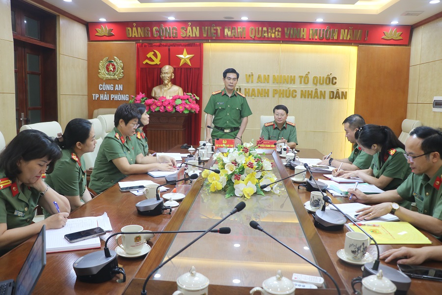 Ban Tổ chức Hội thi Lực lượng tham gia bảo vệ ANTT ở cơ sở giỏi toàn quốc, lần thứ I làm việc tại Công an Hải Phòng về các nội dung chuẩn bị tổ chức vòng chung kết